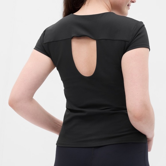 GapFit Studio Fitted Support T-Shirt - Picture 4 of 5